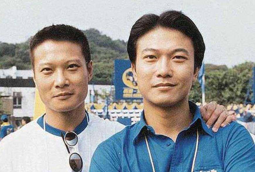 与亲女洗澡时伦了毛片:22-28-30-34-38-46A：02,家庭中的尴尬瞬间，与亲女洗澡时的伦理挑战