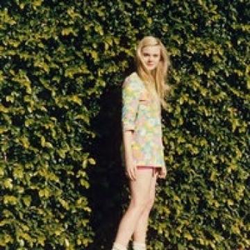 人人妻人人爽人人澡欧美一区:08-14-38-45-46-49X：10,人人妻的欧美风情，探索成人世界的多元魅力与私密体验（文章虚构，内容需谨慎阅读）