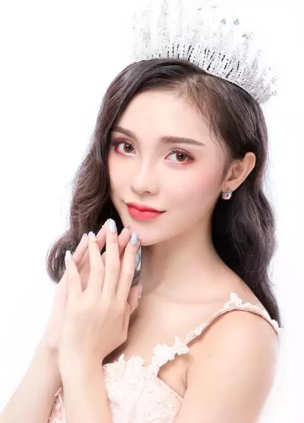 伊人久久大香线蕉AV一区:12-13-19-25-34-49Z：38,伊人久久大香线蕉的独特魅力与探索——解读AV一区神秘数字序列