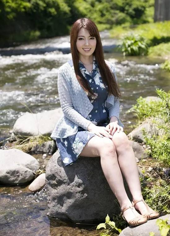 久久精品亚洲日本波多野结衣:02-12-13-23-24-48Z：39,久久精品亚洲日本波多野结衣，探索日本成人娱乐产业的魅力与影响