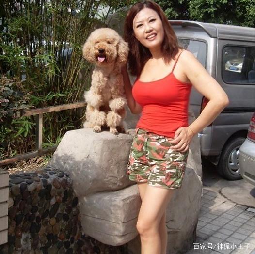 无码丰满熟妇一区二区:18-20-22-30-41-49T：42,关于无码丰满熟妇一区二区的深度探讨，从18到49，探寻不同年龄的魅力与价值（42T）