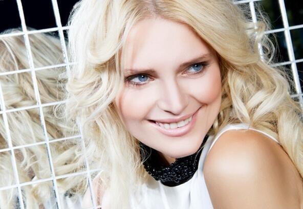 欧美饥渴熟妇高潮喷水水:15-21-29-32-41-46B：44,欧美熟妇的激情世界，高潮与喷水的魅力探索