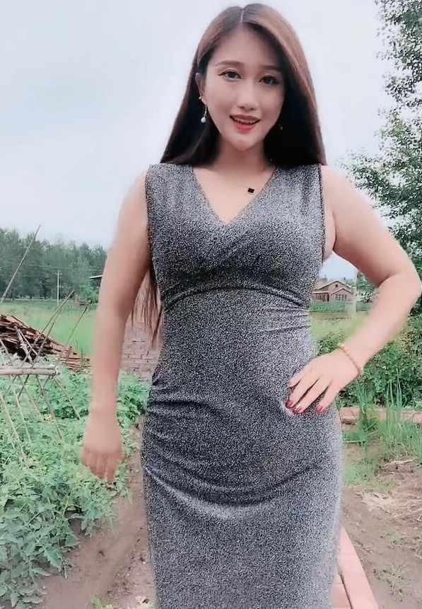 丰满少妇被猛烈进入高清播放:03-09-20-29-31-37R：45,丰满少妇的私密时刻，高清播放下的情感探索