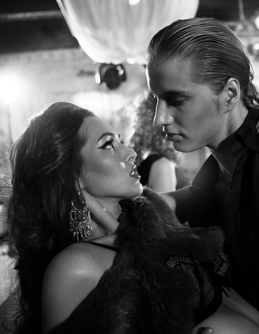 欧美激情在线播放欧美吧:04-17-19-34-40-49D：28,欧美激情在线播放，探索欧美文化的视听盛宴