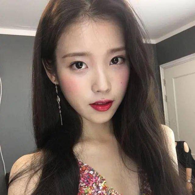 中文字幕AV无码免费一区:05-18-19-27-33-48L：22,探索中文字幕AV无码免费一区，深度解析与体验分享