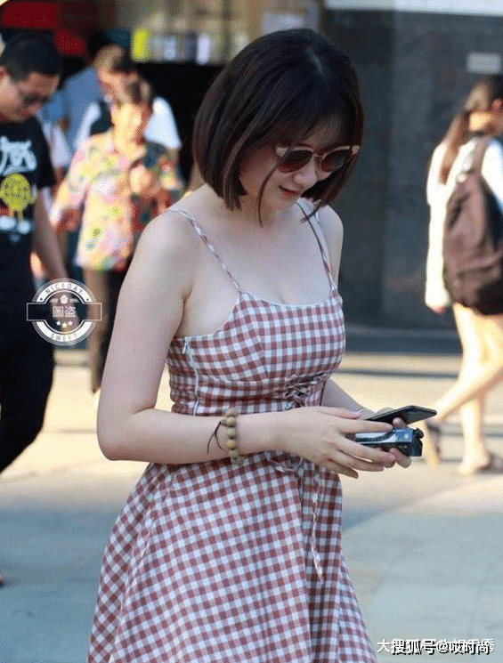 丰满少妇偷人51视频在线观看:12-21-23-29-35-37Y：47,丰满少妇的秘密视频观看之旅，一场窥探与反思的旅程