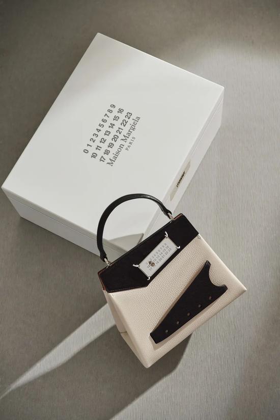 久久亚洲精品国产亚洲老地址:09-10-13-20-37-48V：48,久久亚洲精品国产探索之旅，一段关于亚洲老地址的深情回忆与独特体验