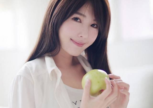 女人的精水喷出来视频:14-20-21-25-38-46L：01,关于女性生理现象的探讨，对精水喷出来视频的理性解读