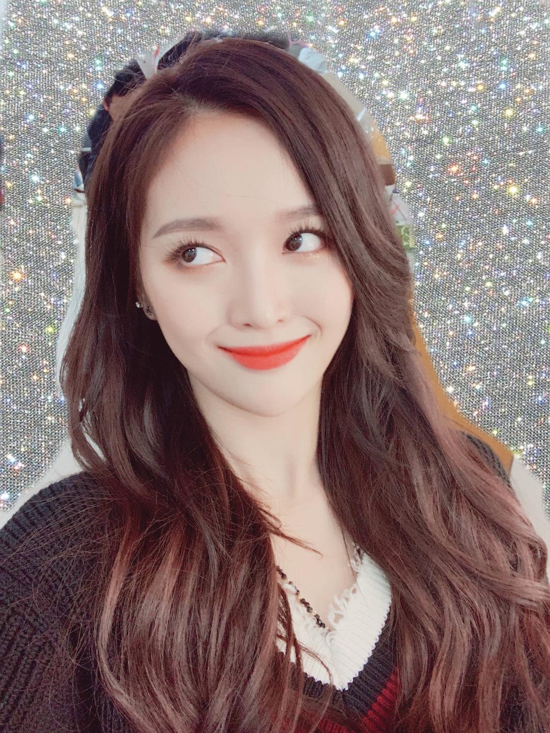 无码色偷偷亚洲国内自拍:15-18-30-34-36-40J：10,探索亚洲国内自拍的新风尚，无码色的魅力与年龄多样性