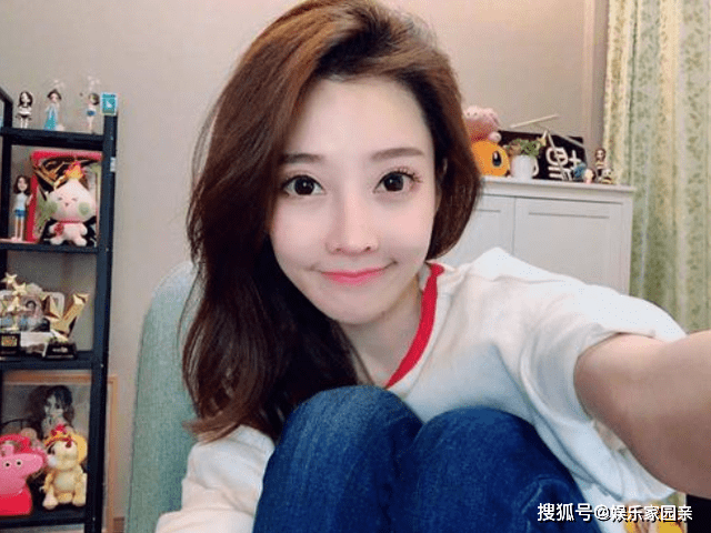 国产精品国产三级国产AV主播:07-18-19-26-33-45X：29,探索国产精品，聚焦国内AV主播的魅力与变迁