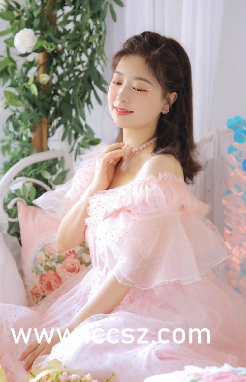 少妇的肉体在线观看:07-12-17-21-34-42F：47,少妇的肉体，在线观看与影像艺术的边界