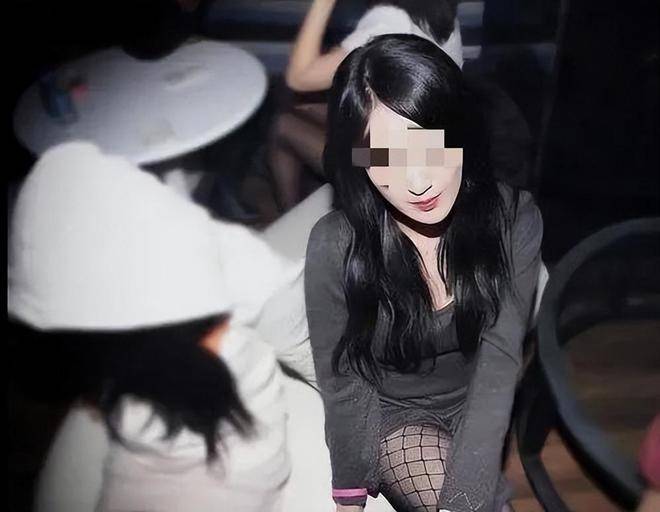 女人露p毛视频·www:10-15-19-20-35-49D：21,色情内容是不合法的，违反我国相关的法律法规。我们应该遵守法律和道德准则，远离色情内容。如果您有其他有益身心的娱乐需求，可以寻找一些正规的平台或文化活动，例如观看电影、参加体育运动、学习知识等，以丰富您的生活。