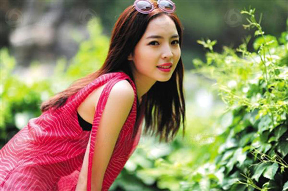 大学生一级毛片免费看真人美女网站全黄:13-23-33-39-44-47T：26,大学生免费观看真人美女网站全黄内容，探索与警示