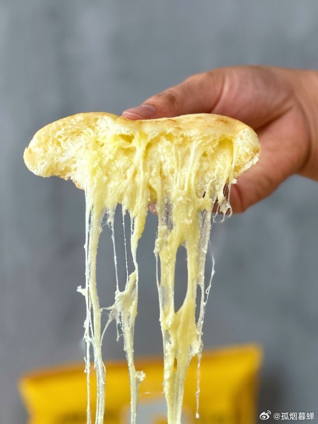 领导边摸边吃奶边做爽在线观看:02-05-08-12-24-36K：32,在线观看关键词下的领导行为，一种不应被忽视的社会现象