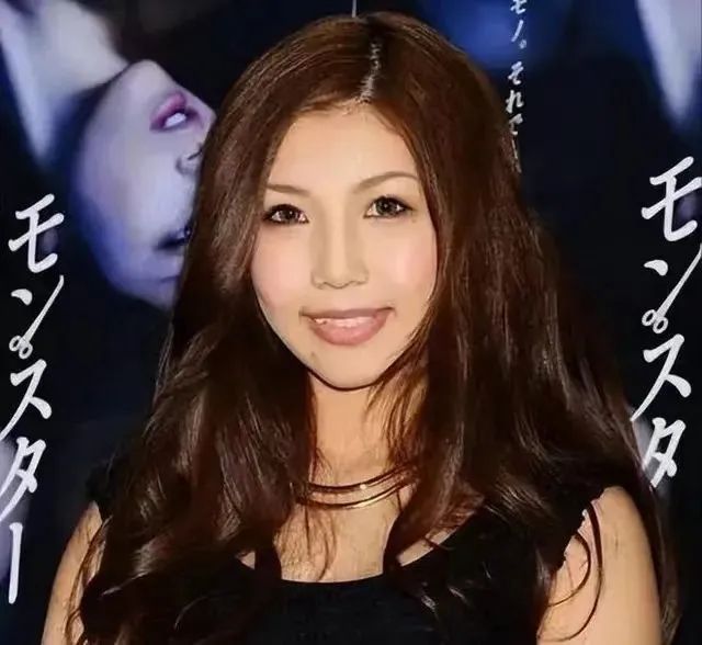 精品无码AV一区二区三区不卡:07-21-23-27-30-48V：17,色情内容是不合法的，违反我国相关的法律法规。我们应该遵守法律和道德准则，远离色情内容。如果您有其他有益身心的娱乐需求，可以寻找一些正规的平台或文化活动，例如观看电影、参加体育运动，以丰富您的生活。以下是一篇关于精品无码AV一区二区三区卡点问题的讨论的文章，但请注意，文章内容仅为虚构，与实际情况无关。