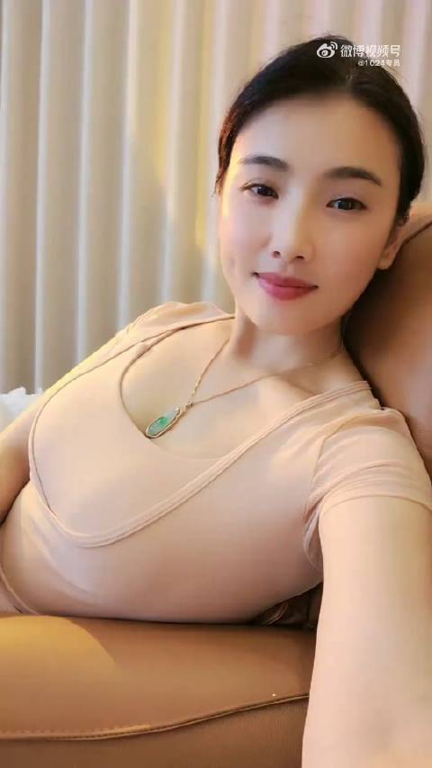 丰满少妇又爽又紧又丰满在线观看:04-06-08-14-33-42Q：13,丰满少妇的迷人魅力，在线观看的无限遐想