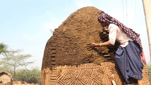 农村老熟妇乱子伦视频:03-13-20-26-39-43C：03,关于农村老熟妇乱子伦视频现象的探讨
