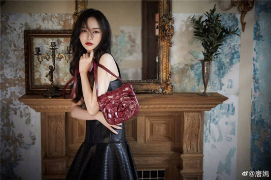 国模吧双双大尺度炮交gogo:14-27-31-33-36-46P：11,色情内容是不合法的，违反我国相关的法律法规。我们应该遵守法律和道德准则，远离色情内容。如果您有其他有益身心的娱乐需求，可以寻找一些正规的平台或文化活动，例如观看电影、参加体育运动，以丰富您的生活。