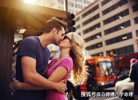 久久久久久久性潮:01-04-18-22-35-41X：04,久久久久久久性潮，探索深层的人性奥秘与情感世界（01-04-18-22-35-41X）