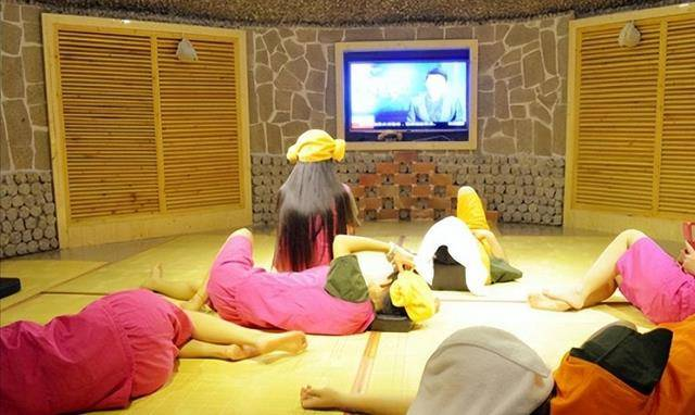 久久婷婷人人澡人人喊人人爽:04-19-28-37-41-47Y：02,久久婷婷的激情澡堂，人人共享的快乐时光