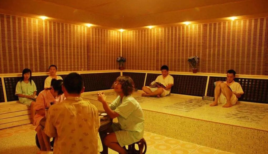 久久婷婷人人澡人人喊人人爽:04-19-28-37-41-47Y：02,久久婷婷的激情澡堂，人人共享的快乐时光