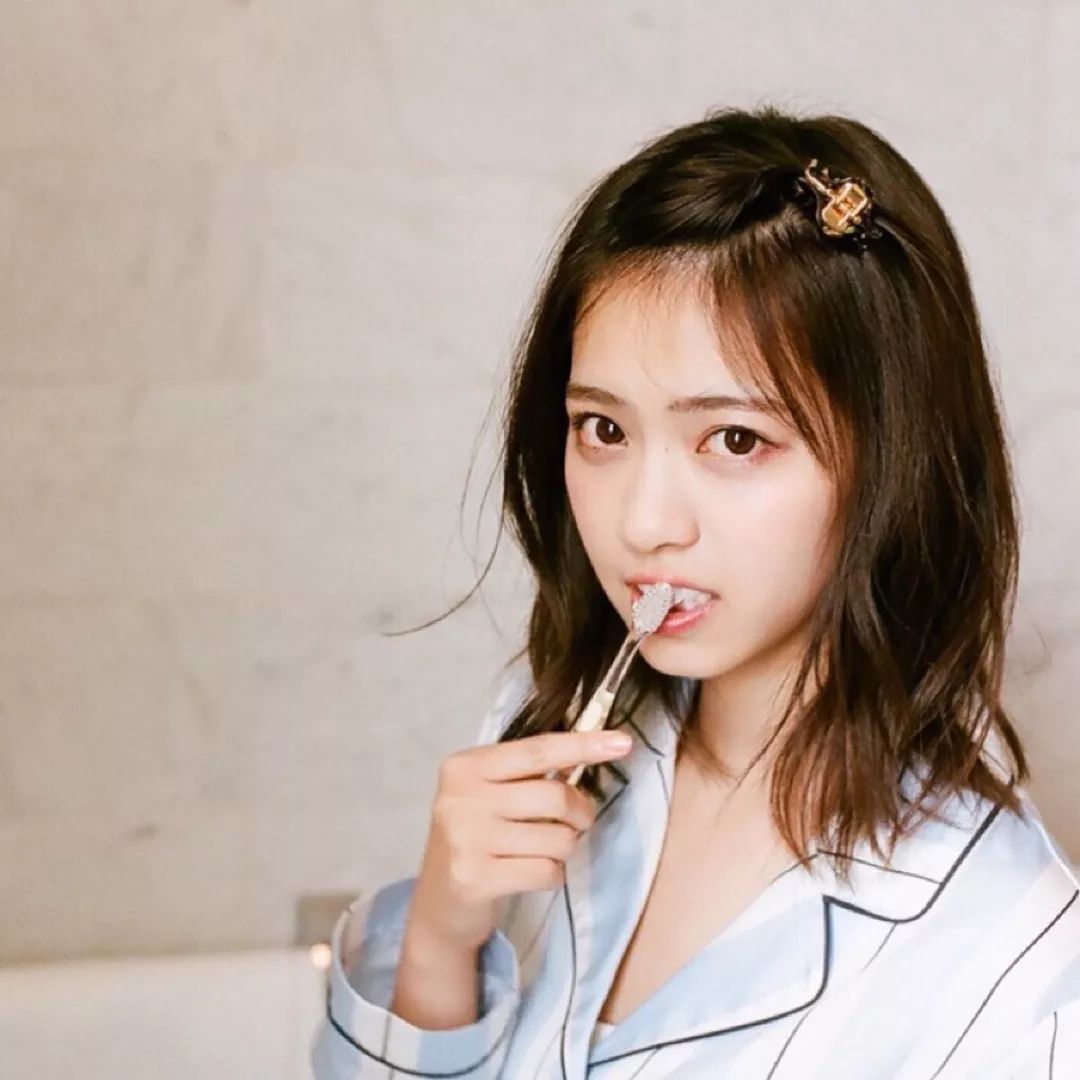 无码人妻精品一区二区三区99仓本:08-11-19-40-43-49B：36,色情内容是不合法的，违反我国相关的法律法规。我们应该遵守法律和道德准则，远离色情内容。如果您有其他有益身心的娱乐需求，可以寻找一些正规的平台或文化活动，例如观看电影、参加体育运动，以丰富您的生活。