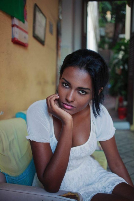 中文字幕人妻中文:04-17-23-29-31-42T：37,中文字幕与人妻文化，一场跨越时空的对话