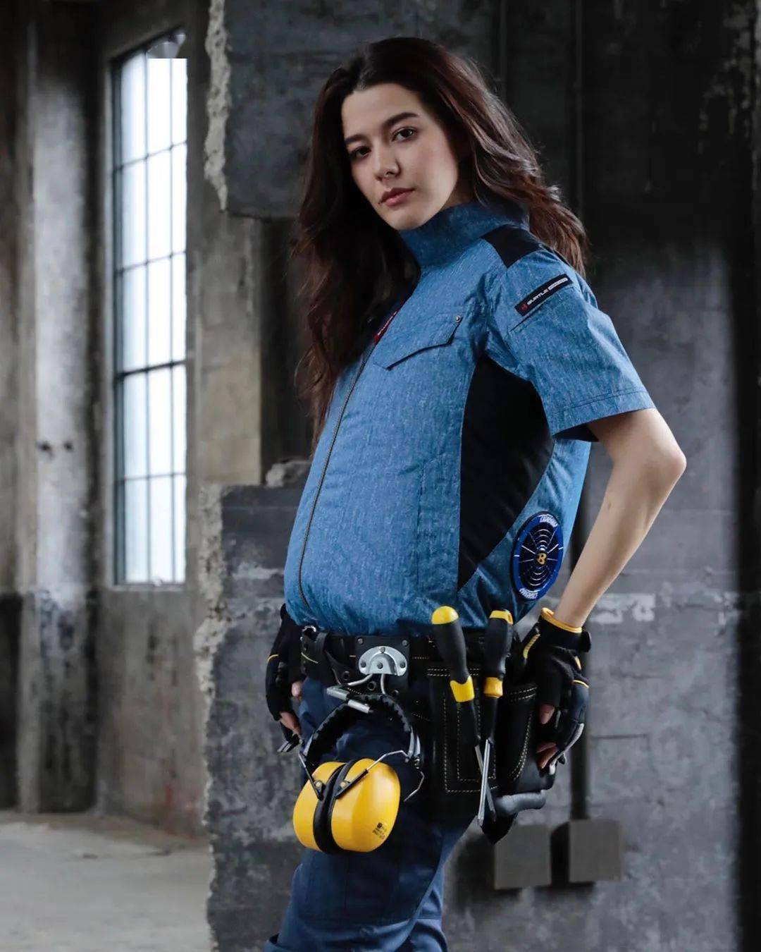 乌克兰少妇xxxx做受:02-07-08-29-37-40A：44,关于乌克兰少妇的探讨——深度解析乌克兰女性的多重角色与复杂情感