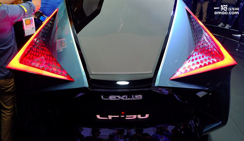 国产aⅴ激情无码久久久无码:06-18-25-28-35-40L：39,国产影视的激情探索，无码文化的深度解读