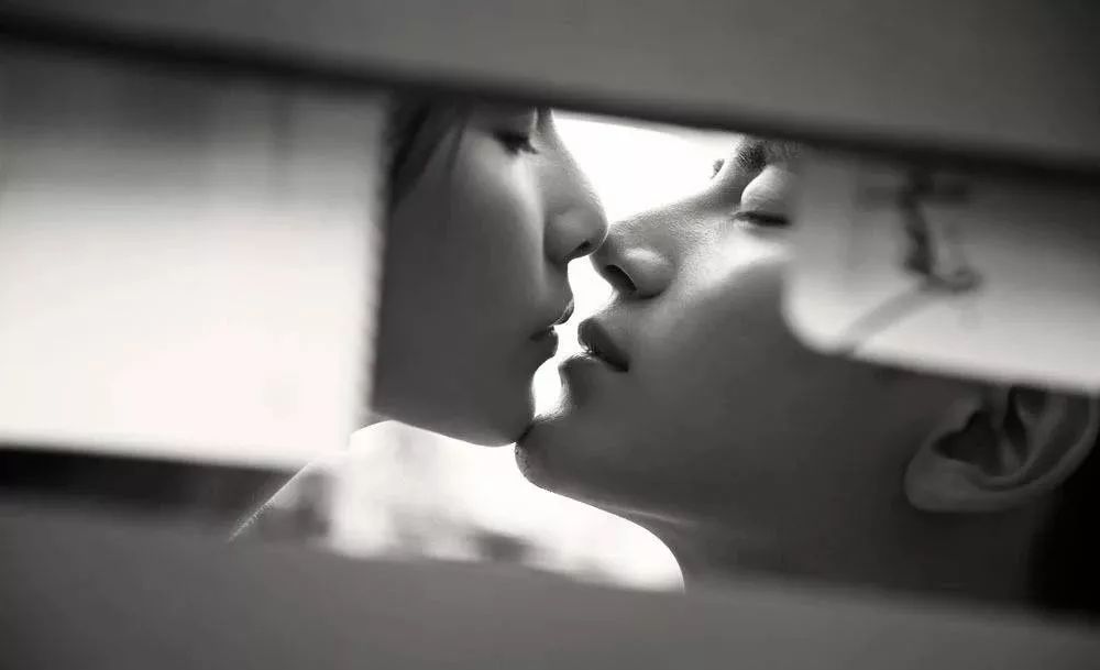 国内九一激情白浆发布:06-13-23-37-40-45M：40,关于国内九一激情白浆发布，一场时间与空间的数字交响