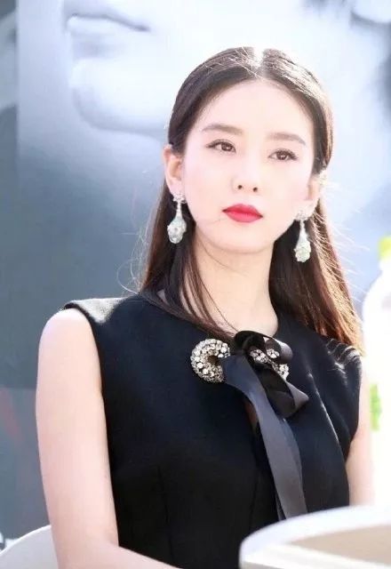 久久亚洲精品无码AV红樱桃:11-20-23-26-32-47L：24,久久亚洲精品娱乐，探索红樱桃的魅力