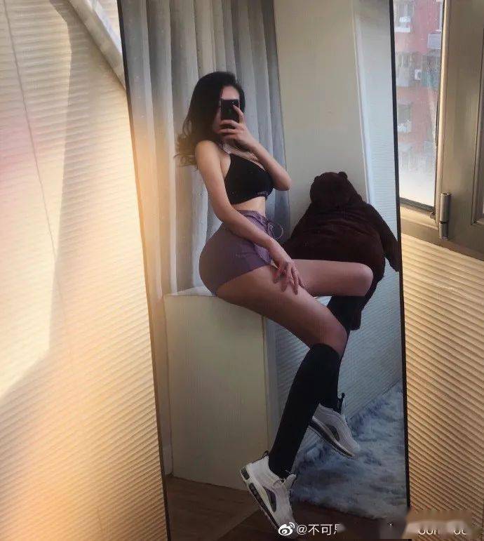 精品久久久久久无码人妻蜜桃:01-03-06-30-41-45L：35,探索精品世界，久久的诱惑与人妻蜜桃的故事