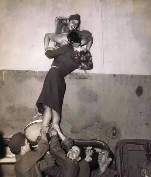 欧美成人片在线观看:15-17-18-29-31-49Q：48,欧美成人片在线观看，探索不同年龄段的故事与情感深度