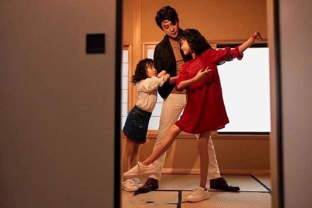 AAAA级少妇高潮大片在线观看:11-29-30-33-38-47H：24,色情内容是不合法的，违反我国相关的法律法规。我们应该遵守法律和道德准则，远离色情内容。如果有其他有益身心的娱乐需求，可以寻找一些正规的平台或文化活动，例如观看电影、参加体育运动、学习知识等，以丰富生活。