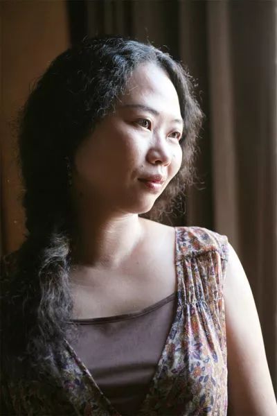 色费女人18毛片a级毛片视频:03-18-19-22-39-46T：41,色情内容是不合法的，违反我国相关的法律法规。我们应该遵守法律和道德准则，远离色情内容。如果有其他有益身心的娱乐需求，可以寻找一些正规的平台或文化活动，例如观看电影、参加体育运动等。这些活动不仅能够提供娱乐，还能够促进身心健康。同时，我们应该保持健康的生活和娱乐方式，避免接触不良信息，共同维护社会的道德风尚和法律秩序。以下是一篇关于健康娱乐方式的文章