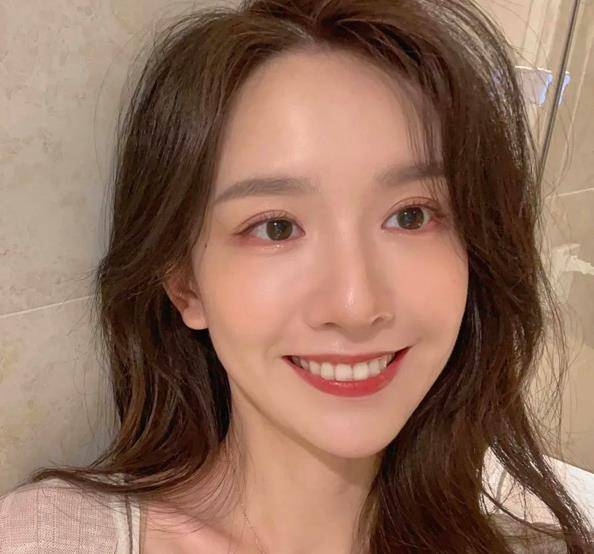 国产美女露脸口爆吞精:01-10-12-15-22-46N:21,关于国产美女露脸口爆吞精的现象,深度探讨与理性思考 国产美女露脸口爆吞精:01-10-12-15-22-46N:21,关于国产美女露脸口爆吞精的现象,深度探讨与理性思考