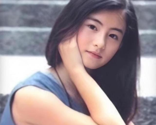 久久国产精品张柏芝:07-12-20-28-34-37Y：41,久久国产精品张柏芝，岁月静好，美人依旧