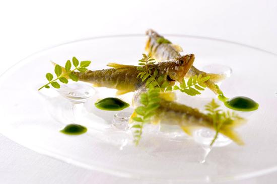 久久精品国产精品亚洲艾草网:07-17-18-35-42-44V：32,久久精品国产精品亚洲艾草网，探索优质文化与数字时代的交融