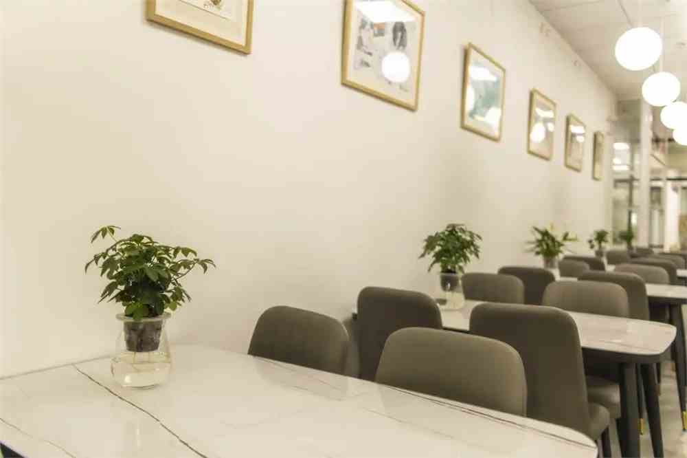 国产三级a三级三级:12-32-34-41-46-47A：24,国产影视行业中的三级现象，探索、挑战与未来展望