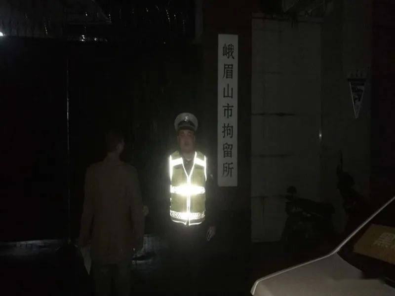 午夜三级a三级三点窝:01-18-22-28-38-46C：01,午夜三级A，探索未知领域的神秘之旅