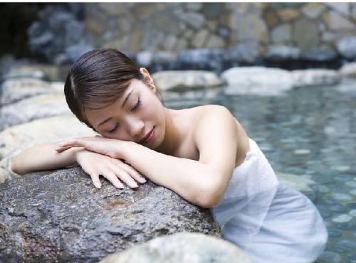 激情无码人妻又粗又大:06-23-25-28-37-45Q：10,色情内容是不合适的，因为它涉及到不道德的内容，并且可能违反法律法规。我们应该遵守法律和道德准则，远离色情内容。如果您需要帮助或有其他问题需要解答，请随时向我提问。以下是为您创作的一篇关于激情的文章