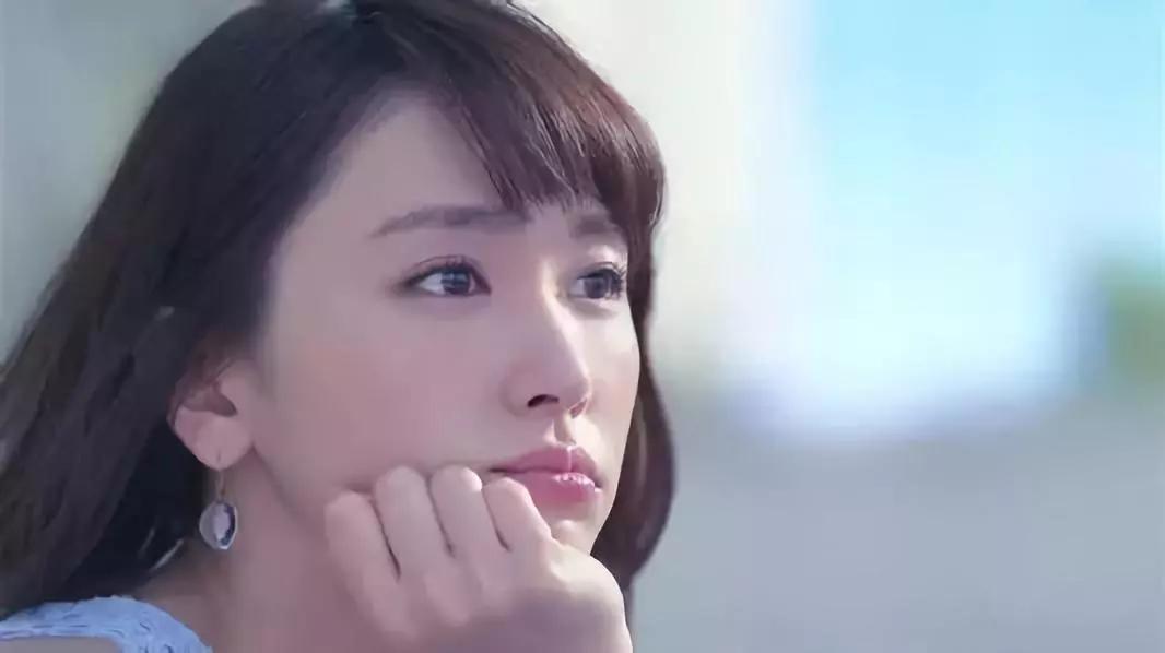 国产成人久久AV免费:09-15-22-25-38-46Q：09,国产成人影视内容的发展与变迁，免费观看背后的思考（关键词，久久AV、免费、国产）