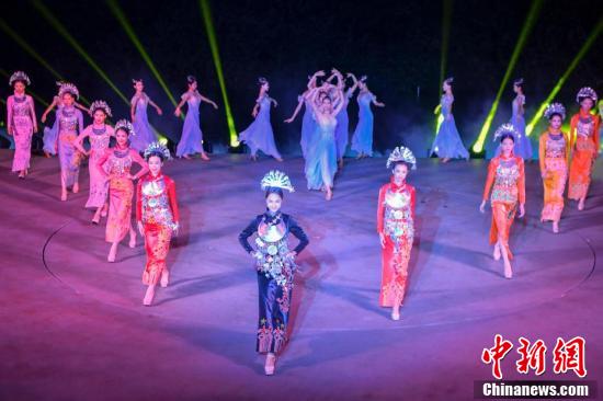 国产亚洲精品A在线:05-10-12-20-34-45S：17,探索国产亚洲精品，一场视觉与精神的盛宴（05-10-12-20-34-45S）