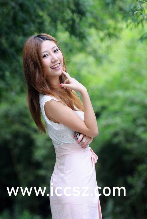 国产丰满美女A级毛片:11-14-22-26-31-45V：06,关于国产丰满美女A级毛片的探讨与反思