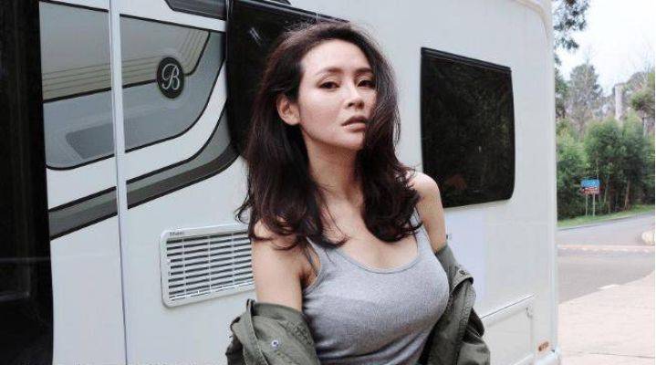 成在线人AV免费无码高潮喷水:02-07-08-29-37-40A：44,探索在线成人娱乐的新领域，免费无码AV的魅力与挑战