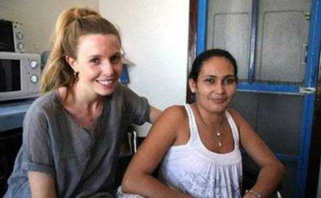 人妻老妇乱子伦精品无码专区:06-12-37-42-45-49V：33,探索成人世界的边缘，人妻老妇乱子伦精品无码专区深度解析（敏感内容预警）