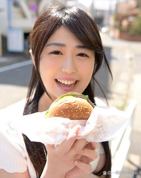 HEYZO高无码专区人妻被手指:02-12-18-38-41-49H：23,探索HEYZO高无码专区，人妻的神秘手指故事