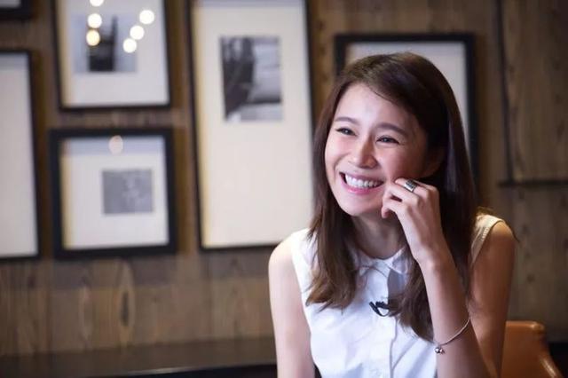 人妻AV中文字幕久久:14-19-21-30-33-43Z：18,关于人妻AV中文字幕的探讨——从文化角度看待成人娱乐产业中的多元表达