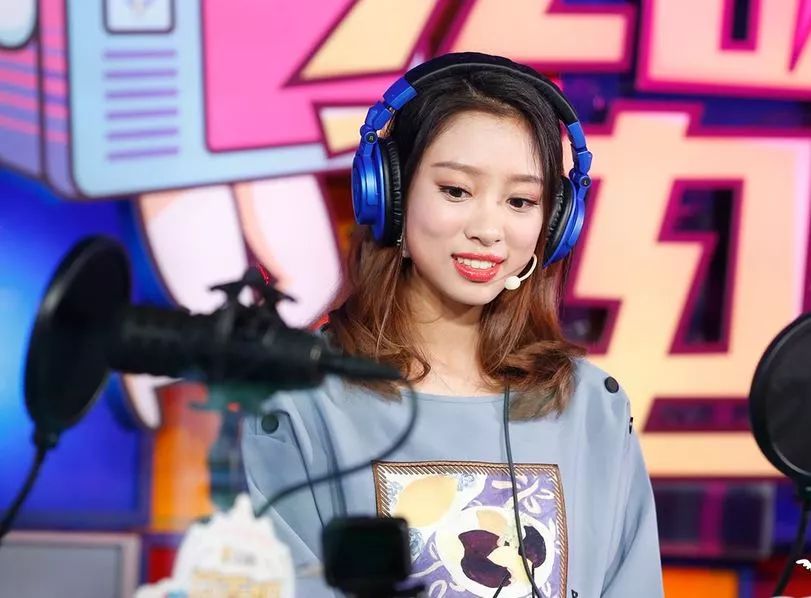 日日摸夜夜摸狠狠爱:15-21-27-28-45-47U：42,日日摸夜夜摸，深深体验与狠狠爱