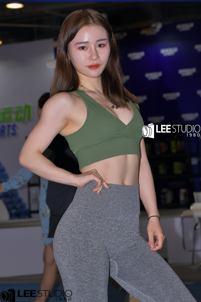 少妇下面好紧好多水真爽播放:03-14-25-33-43-47K：07,探索女性私密世界的神秘与魅力——以少妇的生理体验为中心